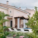Corinthian Village Hotel 3*