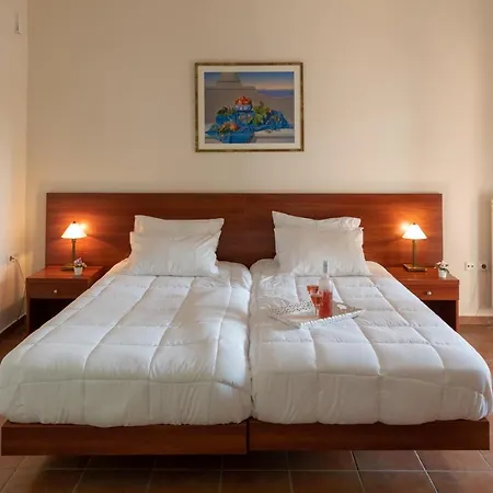 Ξενοδοχείο Corinthian Village