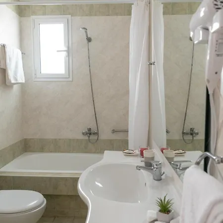 Corinthian Village 3*