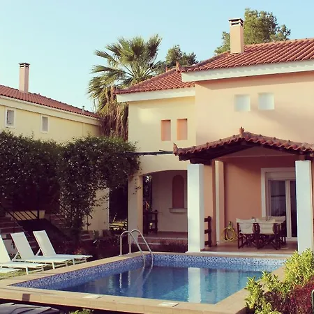 Corinthian Village Szálloda Vraháti