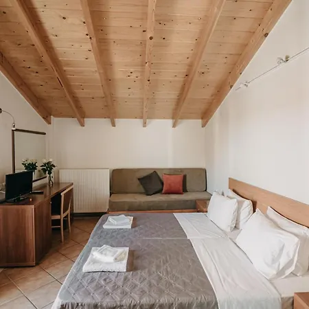 Corinthian Village 3*