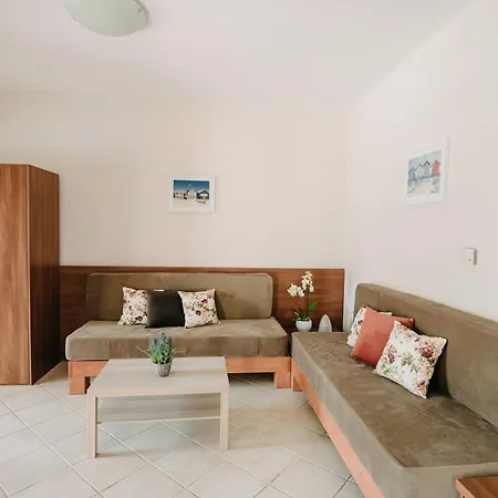 فندق Corinthian Village Vrahati