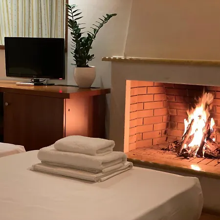 Corinthian Village Βραχάτι