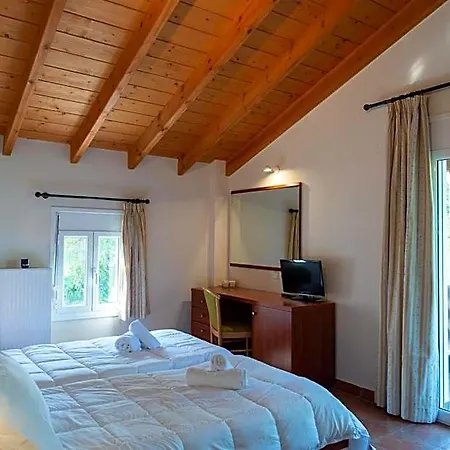 فندق Corinthian Village