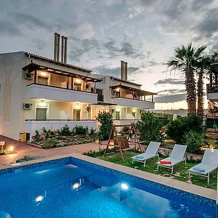 فندق Corinthian Village