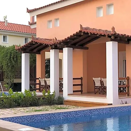 فندق Corinthian Village Vrahati