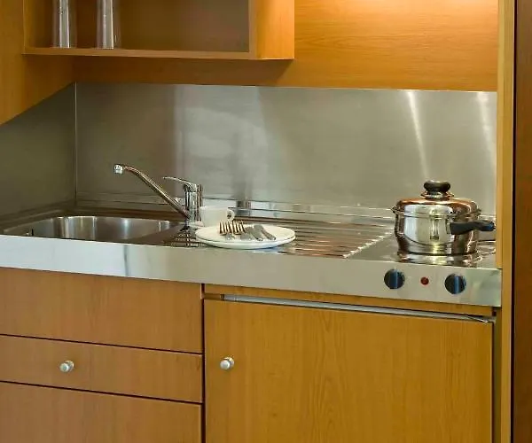 Corinthian Village 호텔 벌하티