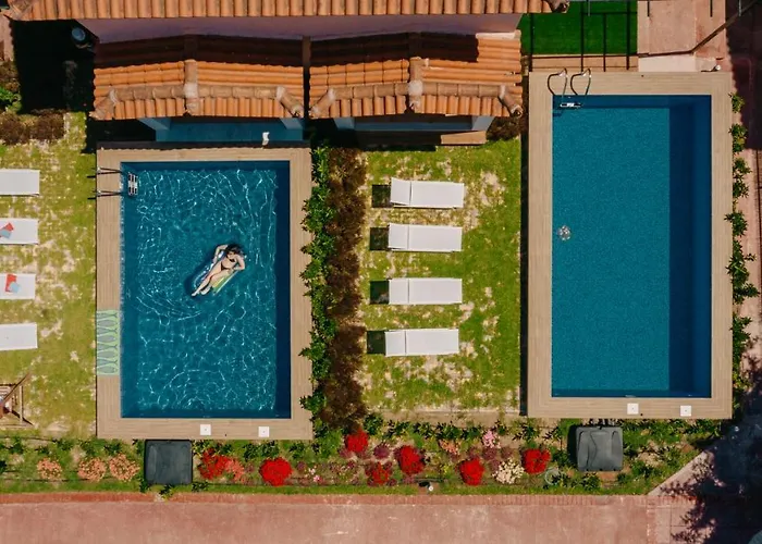 Corinthian Village 호텔 벌하티