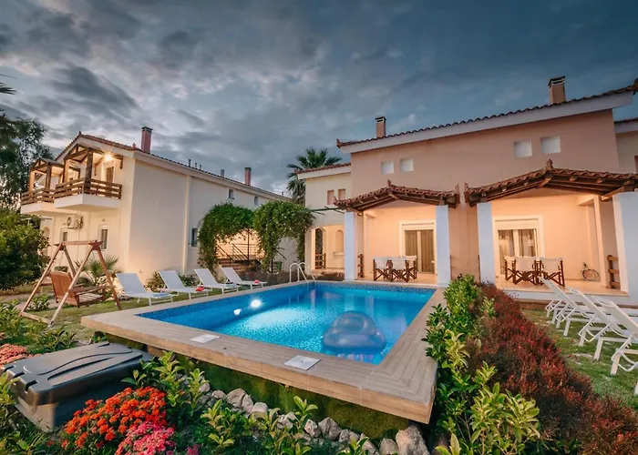 Corinthian Village 沃拉哈蒂