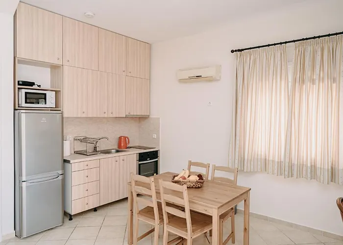 Corinthian Village 3* 벌하티