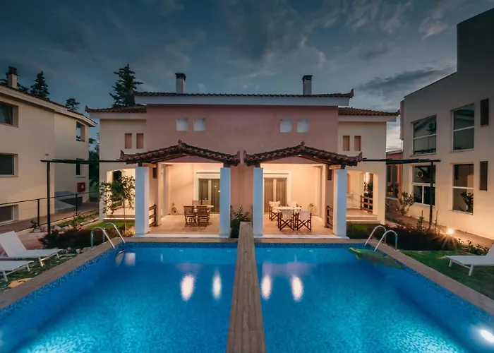 Hotel Corinthian Village 3*