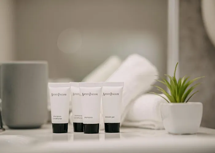 Corinthian Village 벌하티